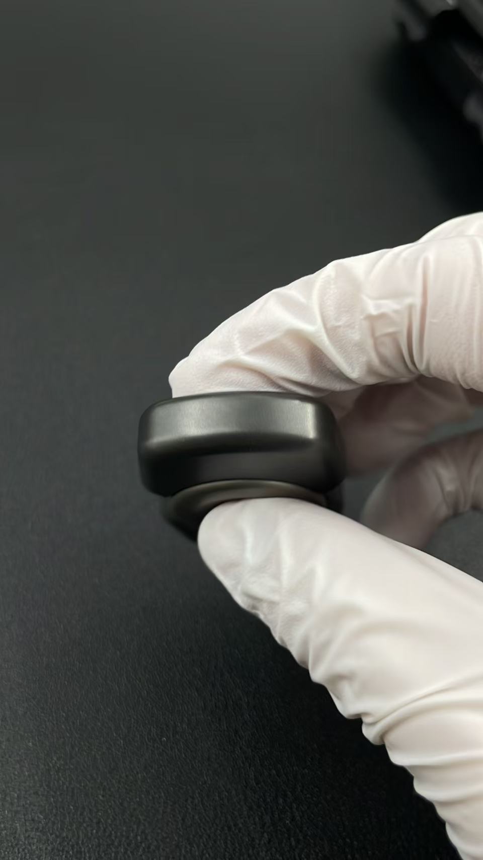 Long Slim Zirconium