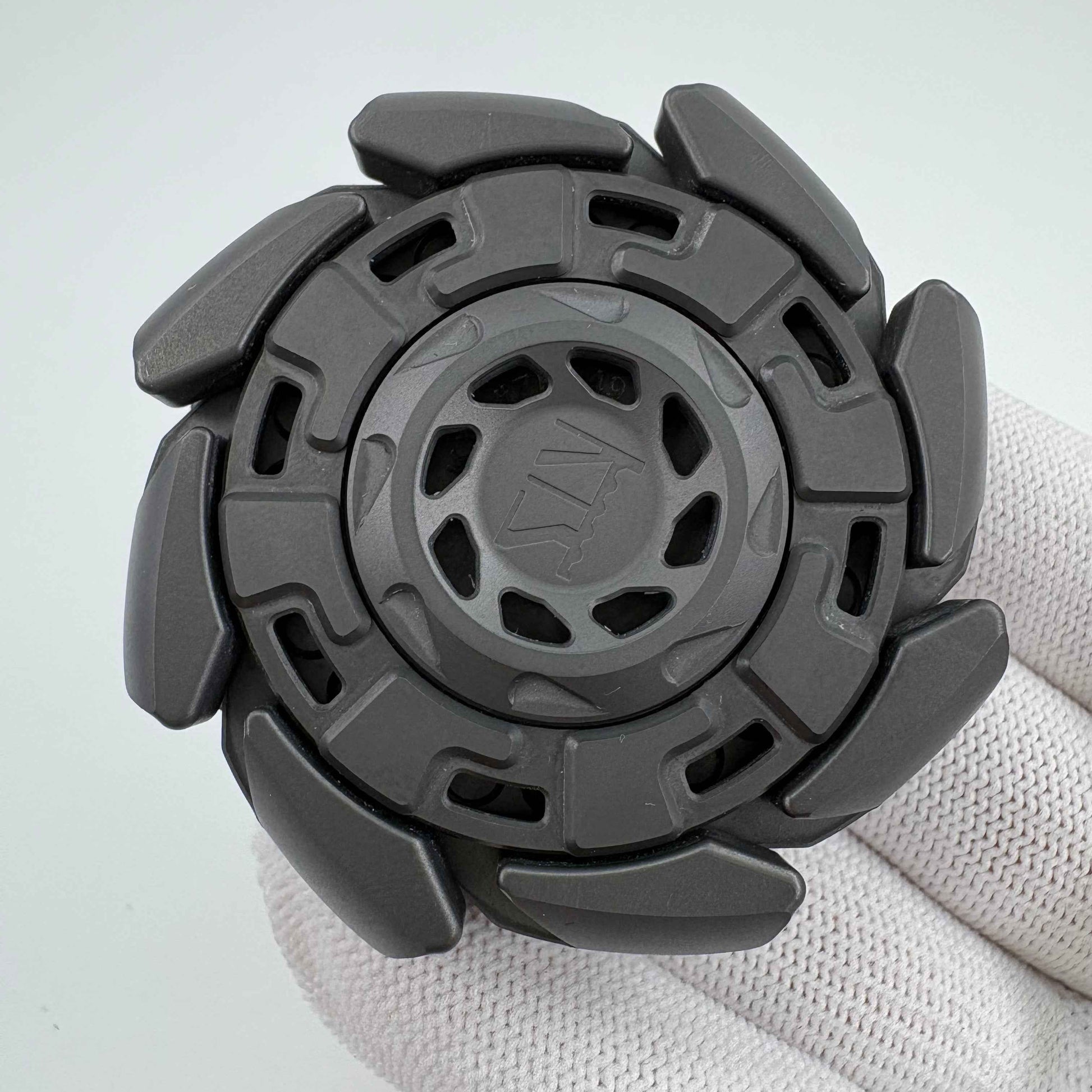 Eight Armor Initial Link Zirconium