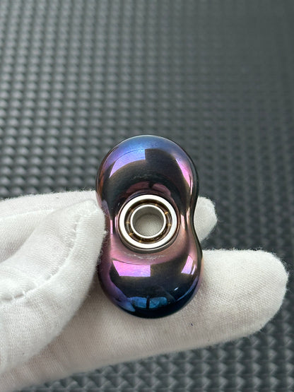 Two-Leaf Cell Zirconium Oil Slick