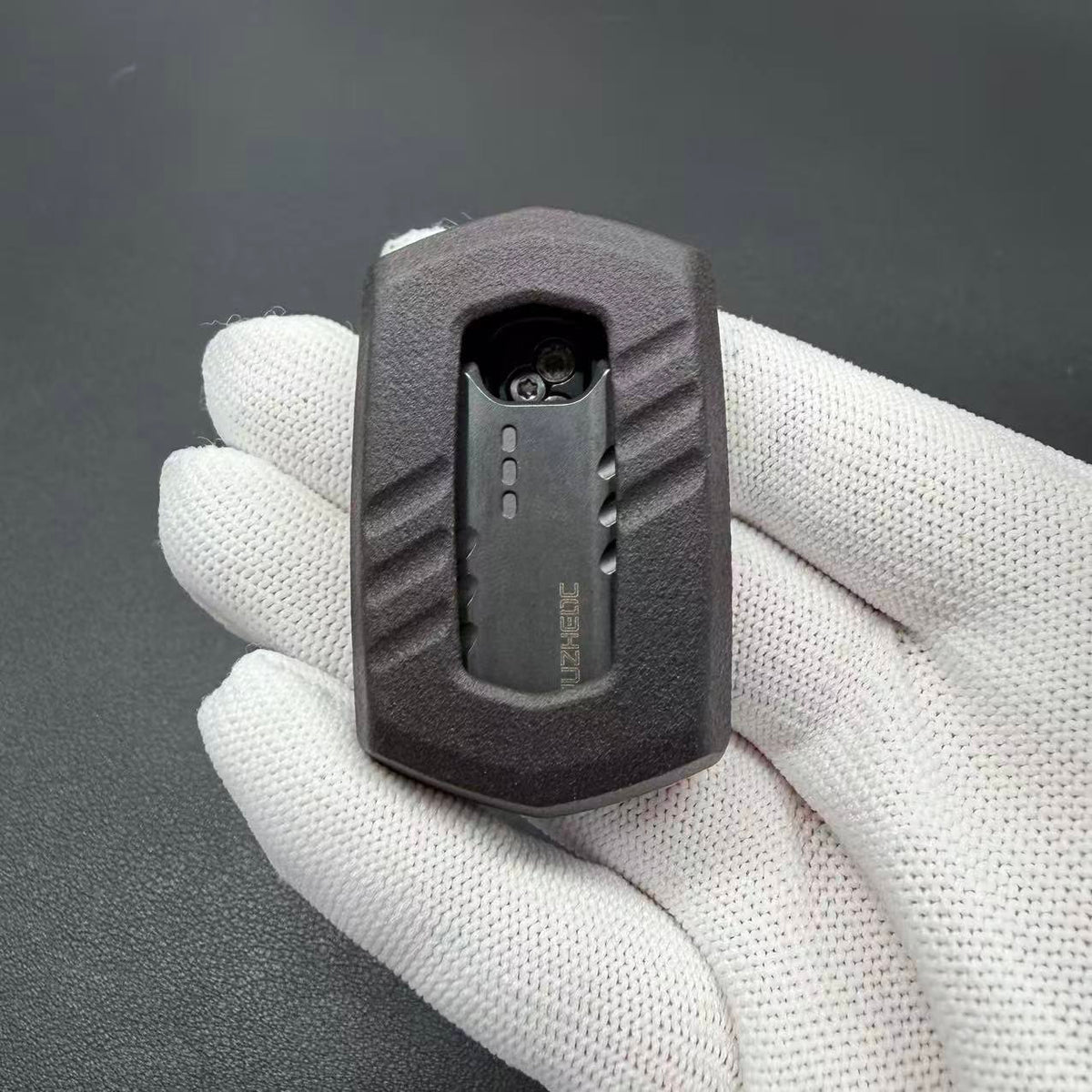 Thousand machines Zirconium