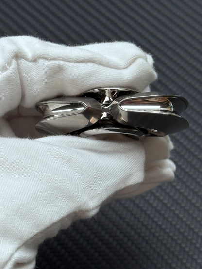 Lentic Titanium