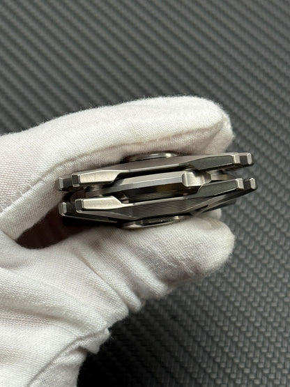 Manzala Titanium