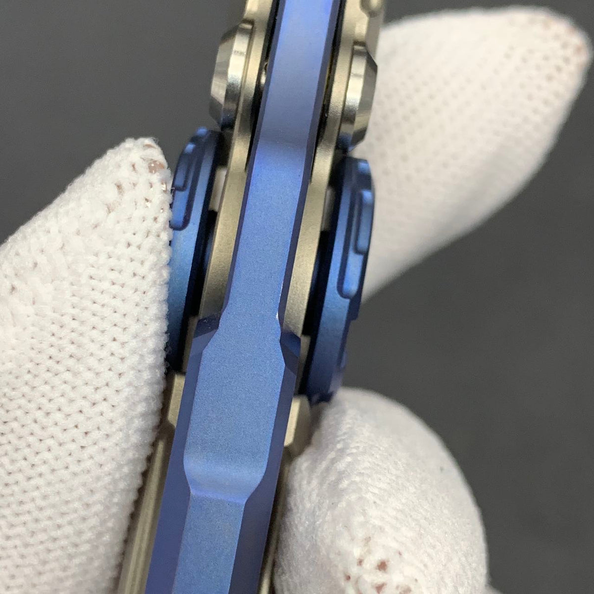 RX 02 Titanium Color-Anodized