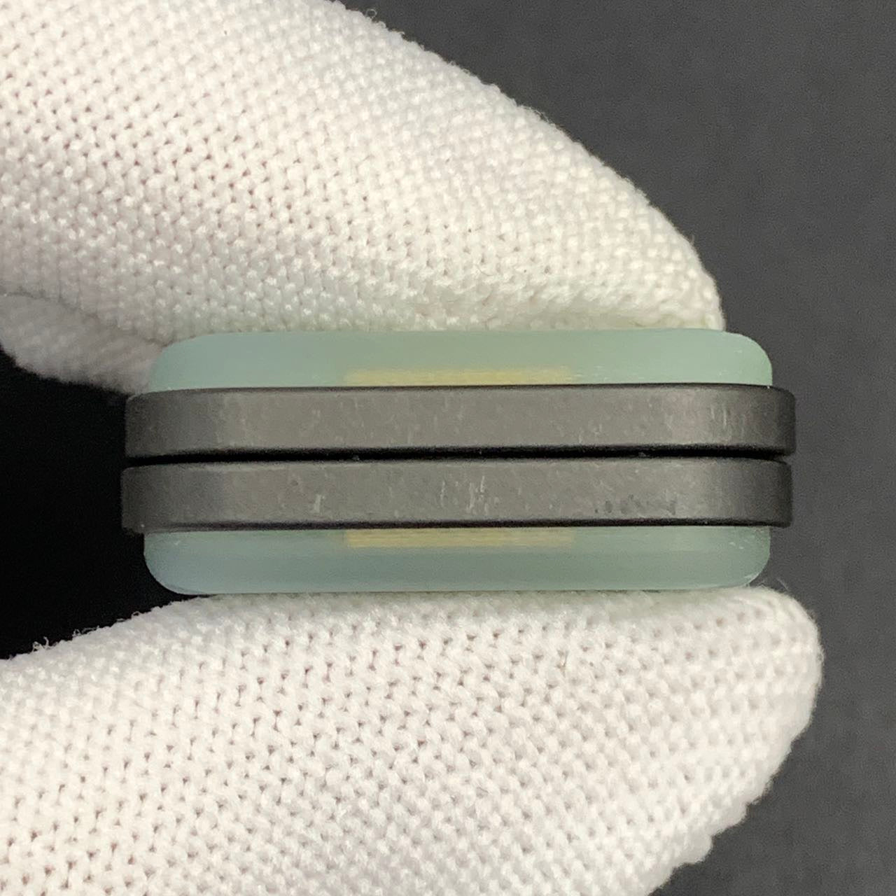 Travel r G10 Zirconium