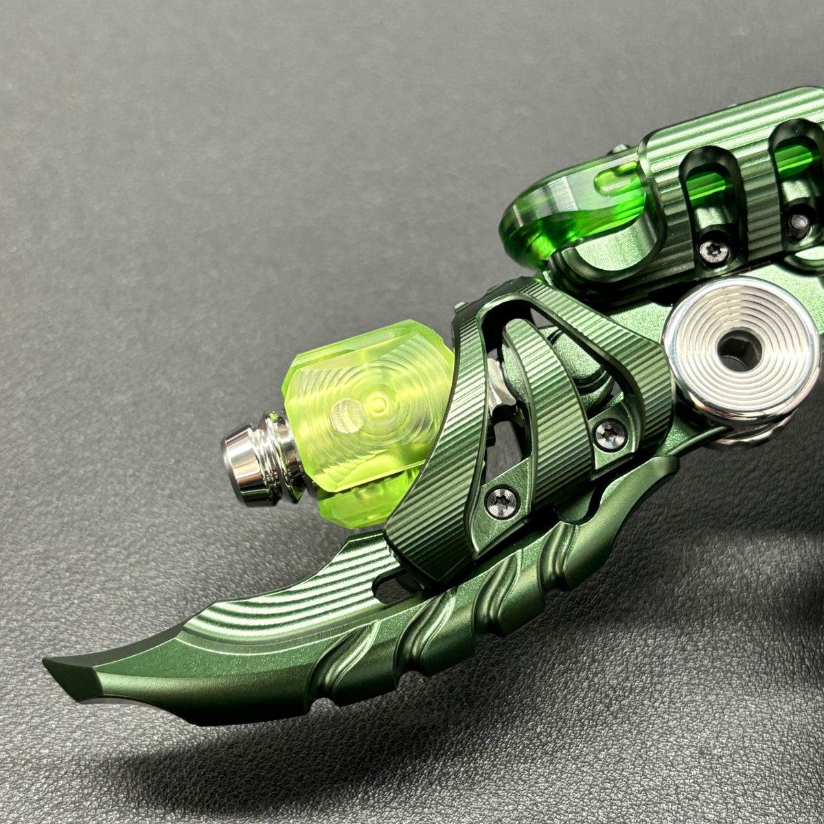 Symbiotic Bone Aluminum