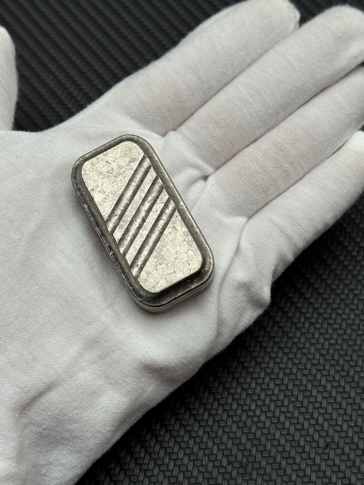Lucky Candy Crystallized Titanium