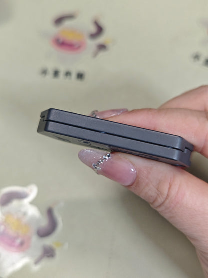 Plane Zirconium