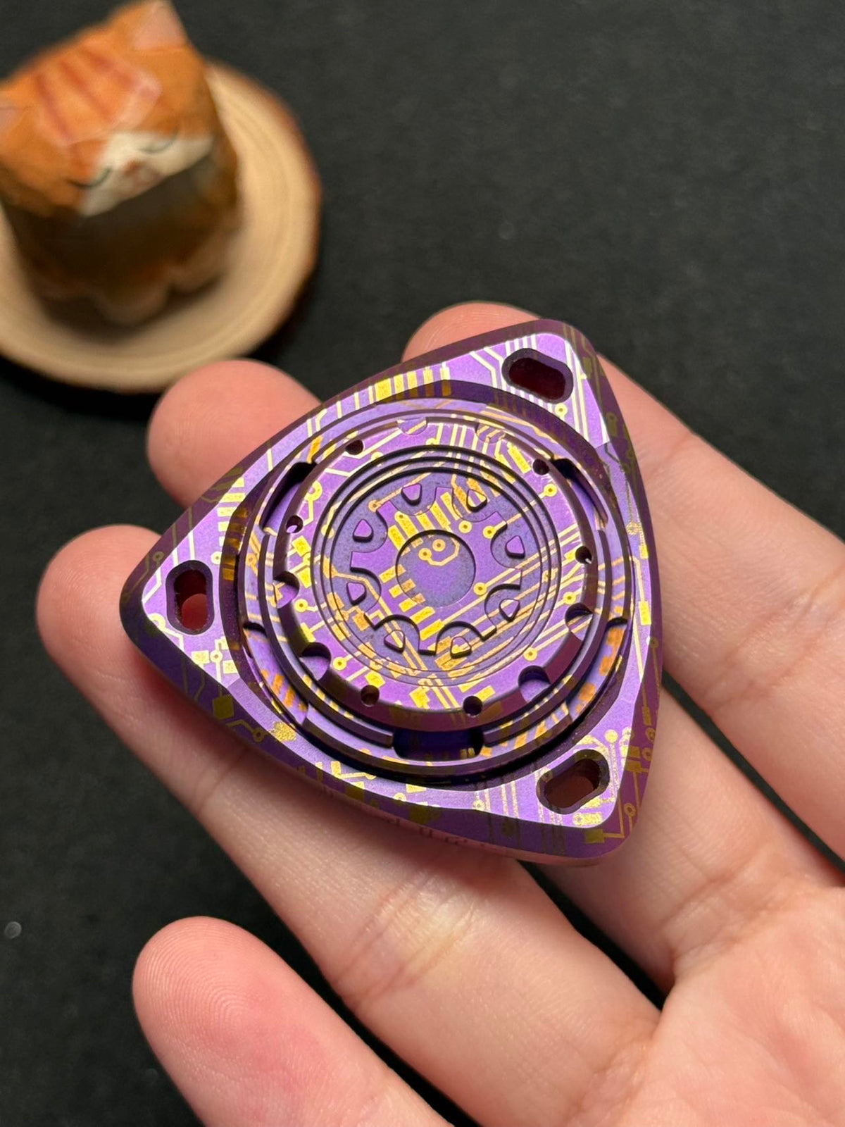 ROAR Titanium