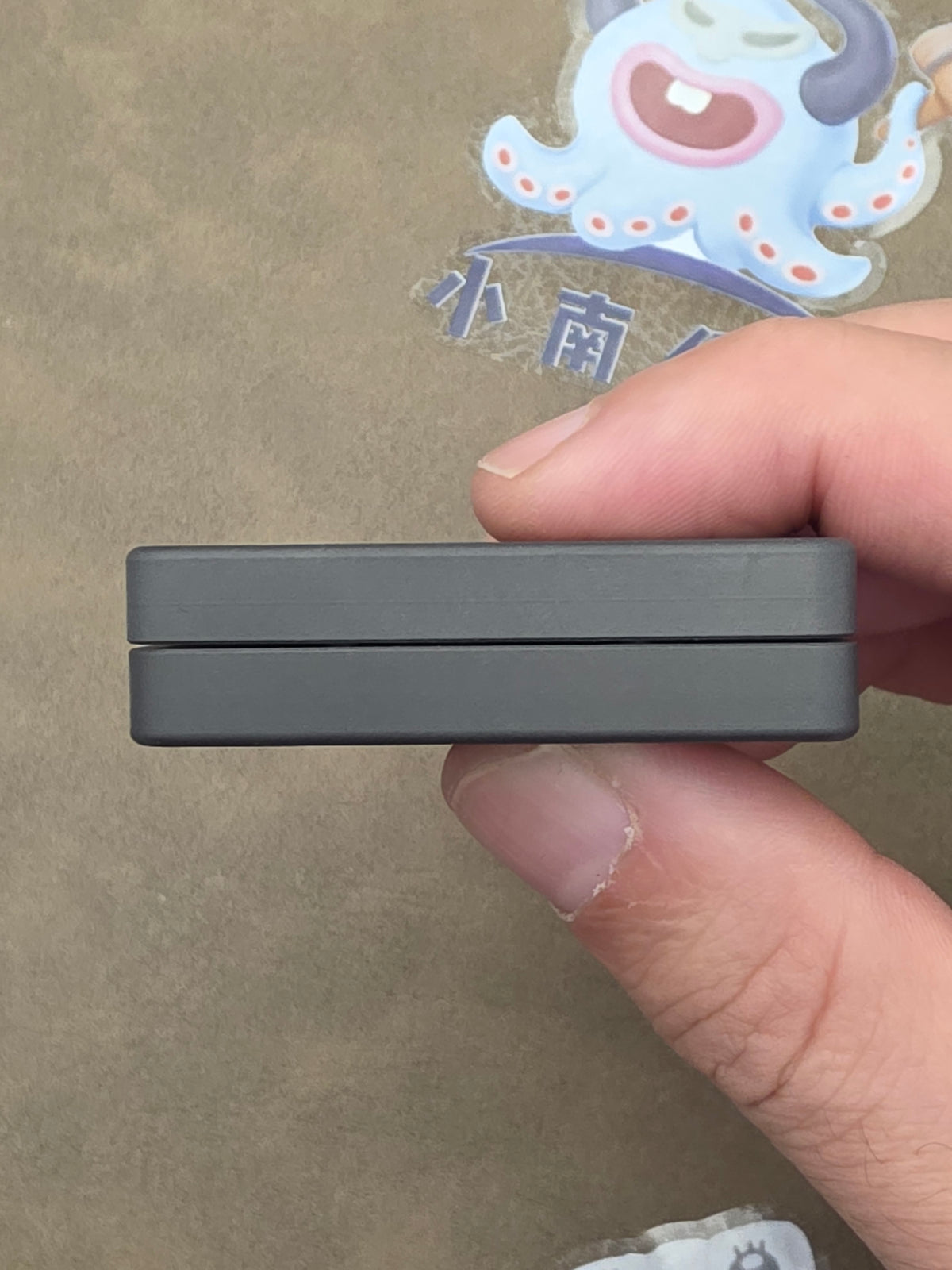 Mute Zirconium