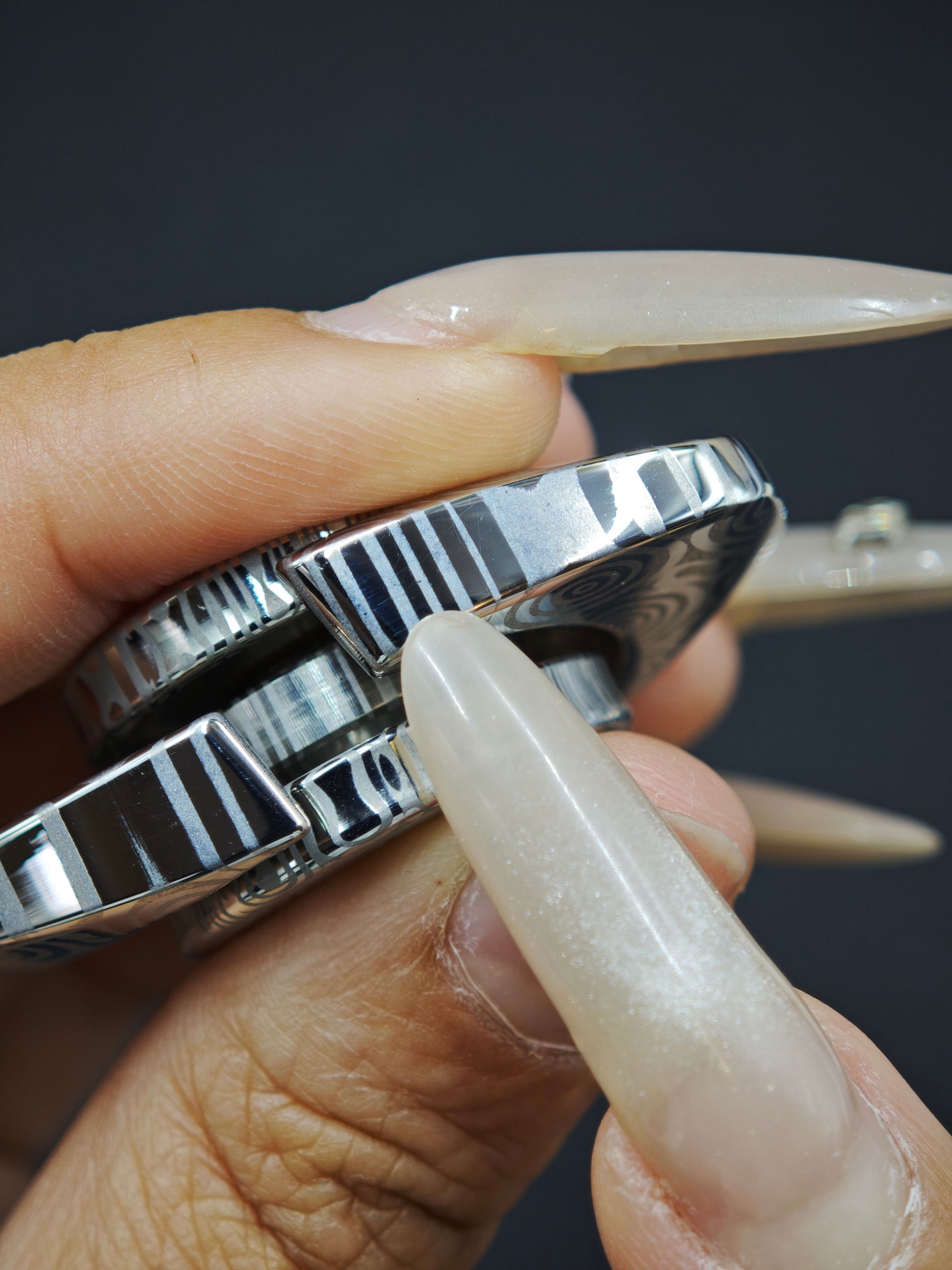 Special Material Cloud Pivot Stainless Steel