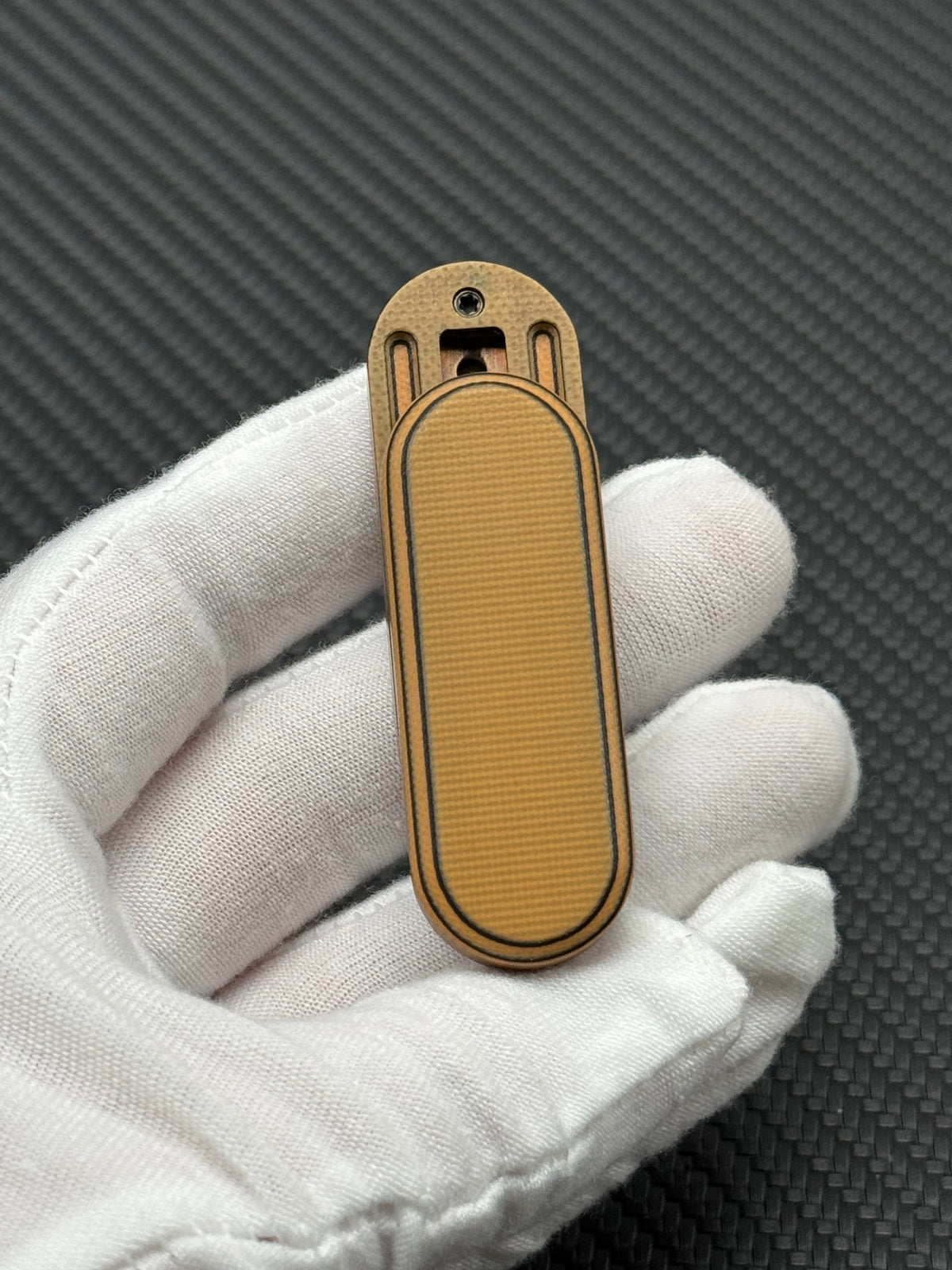 Lucky Draw G10 Distressed