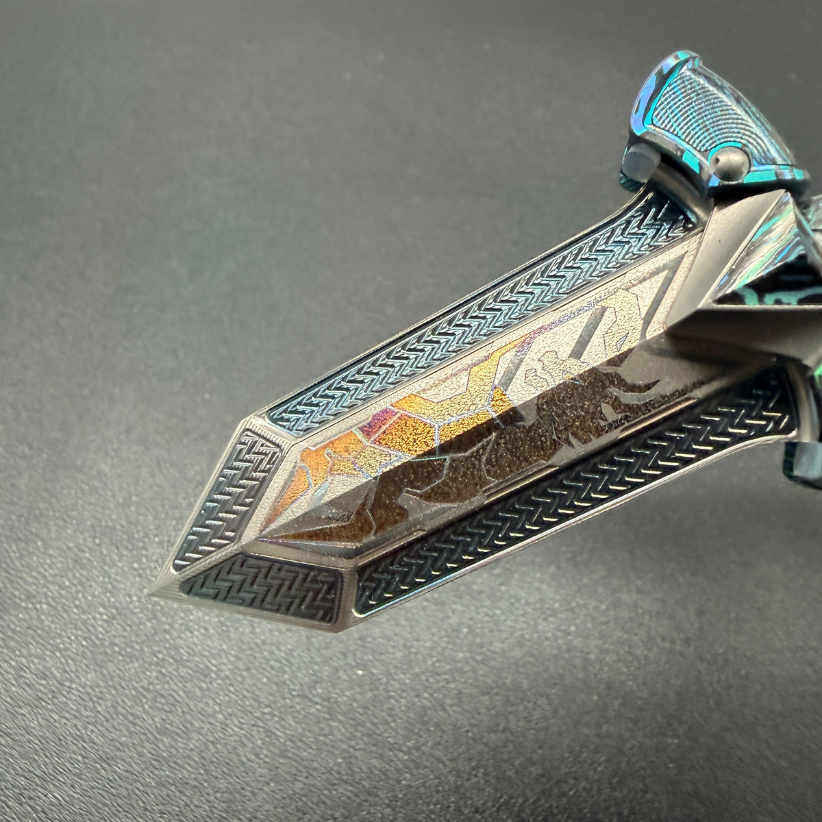 Ghost Lantern Lake Sword Zircuti