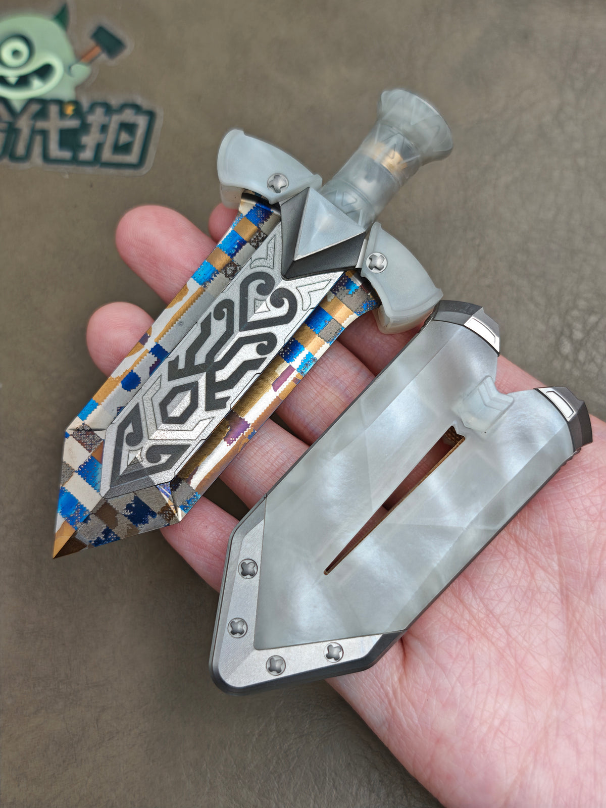 Ghost Lantern Lake Sword G10
