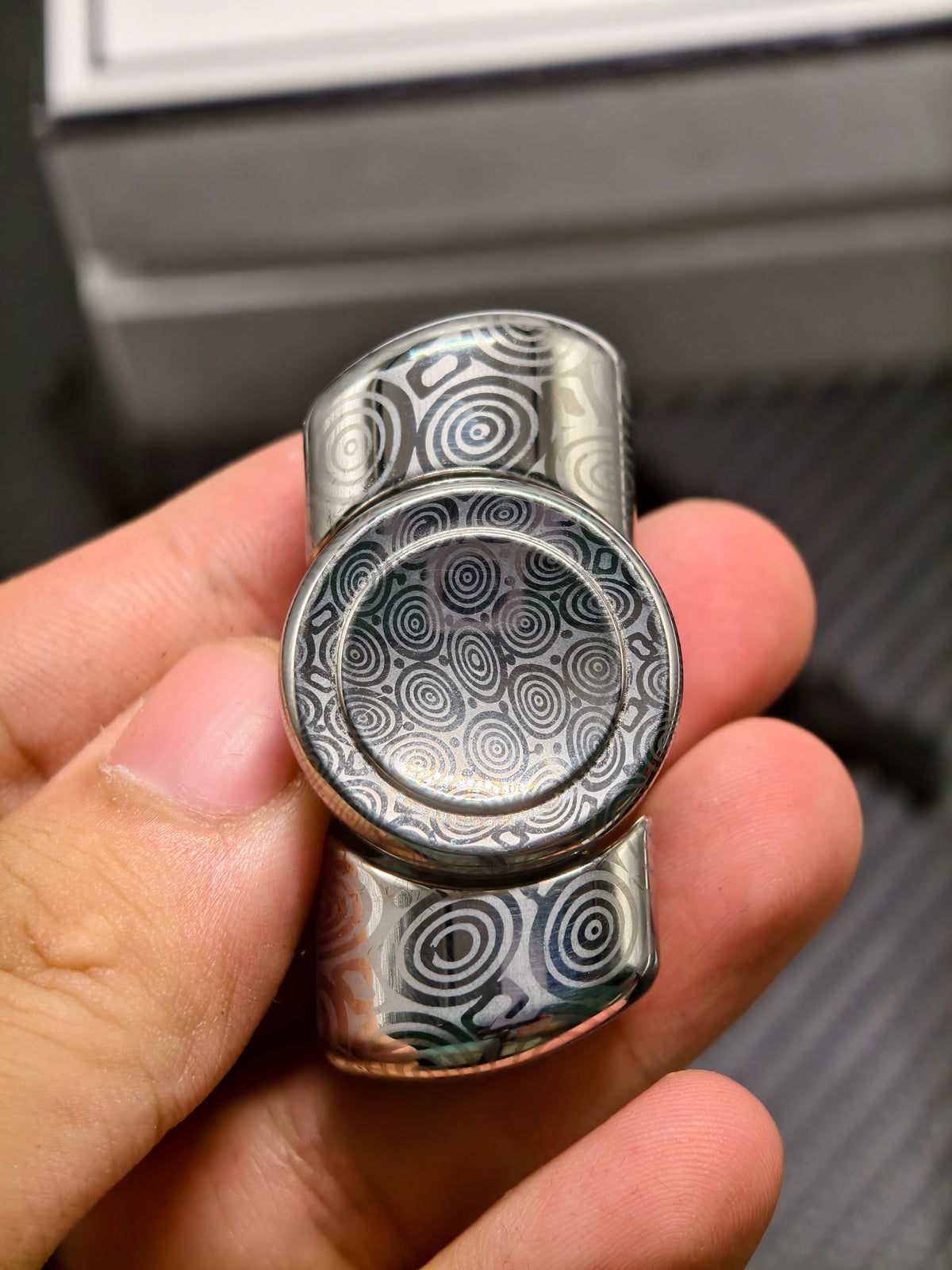 Lipstick Damasteel