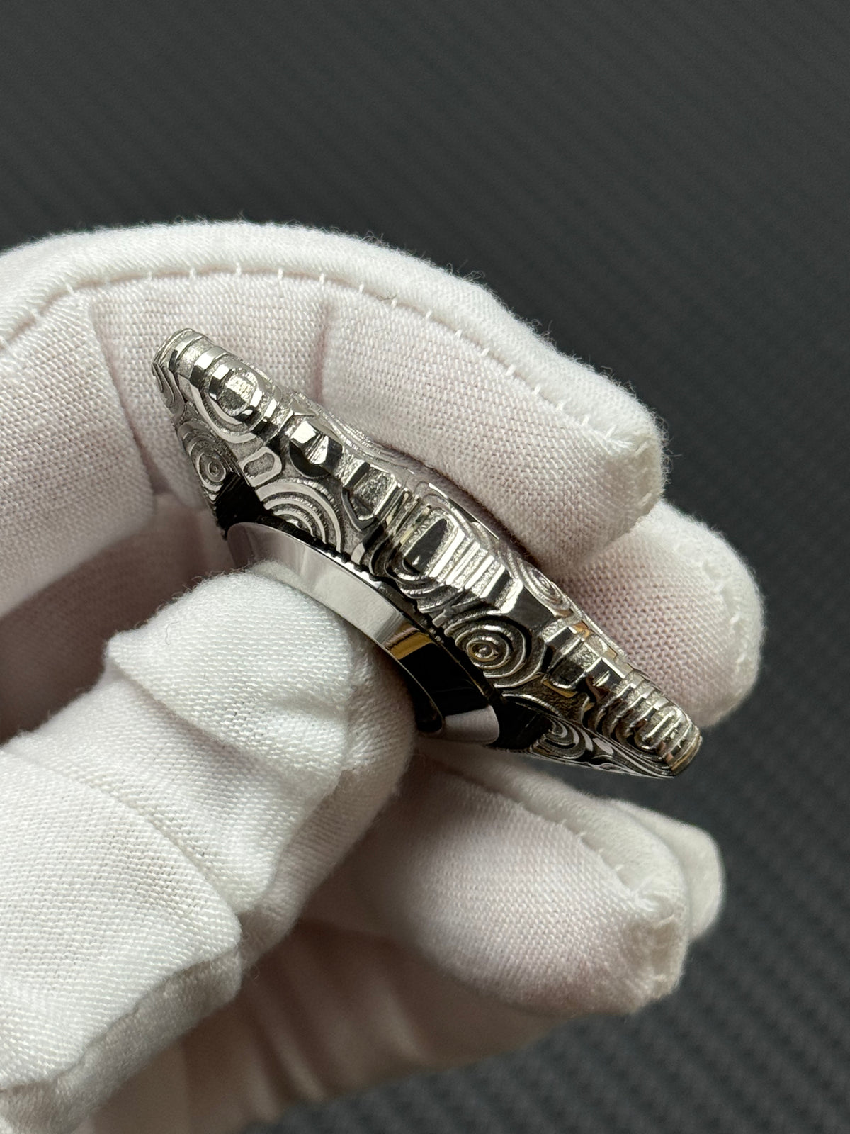 Mave 1.1 Damasteel Etched