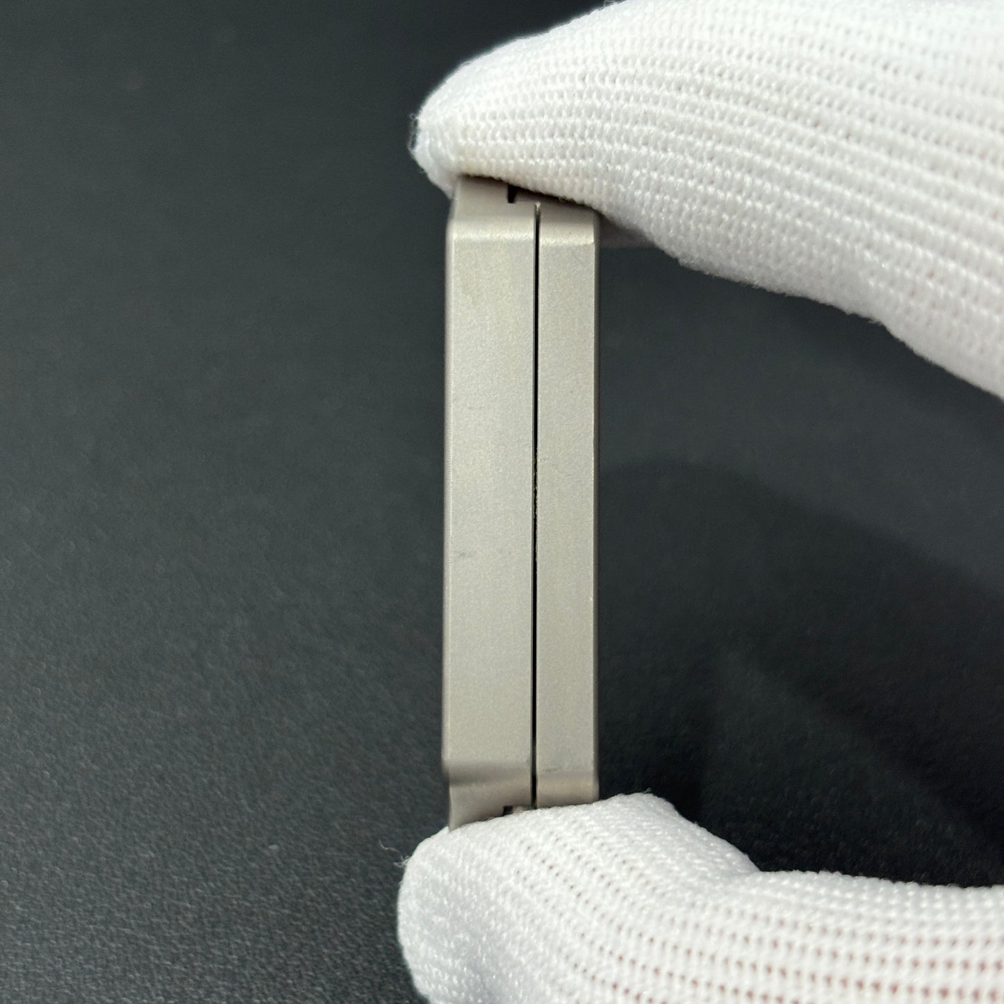 Plane Titanium