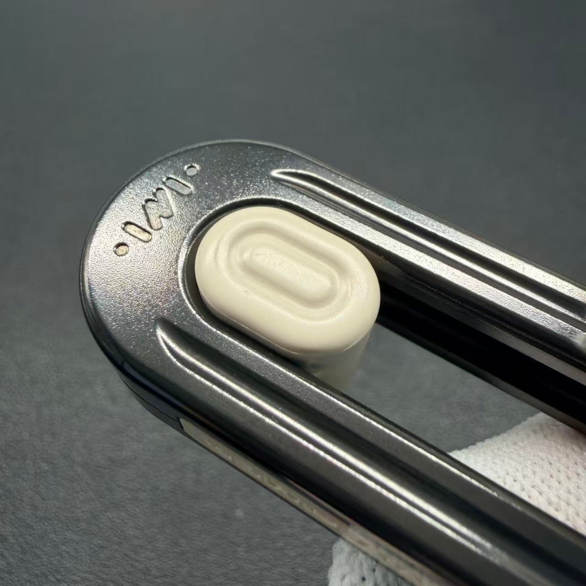 Kong Zirconium
