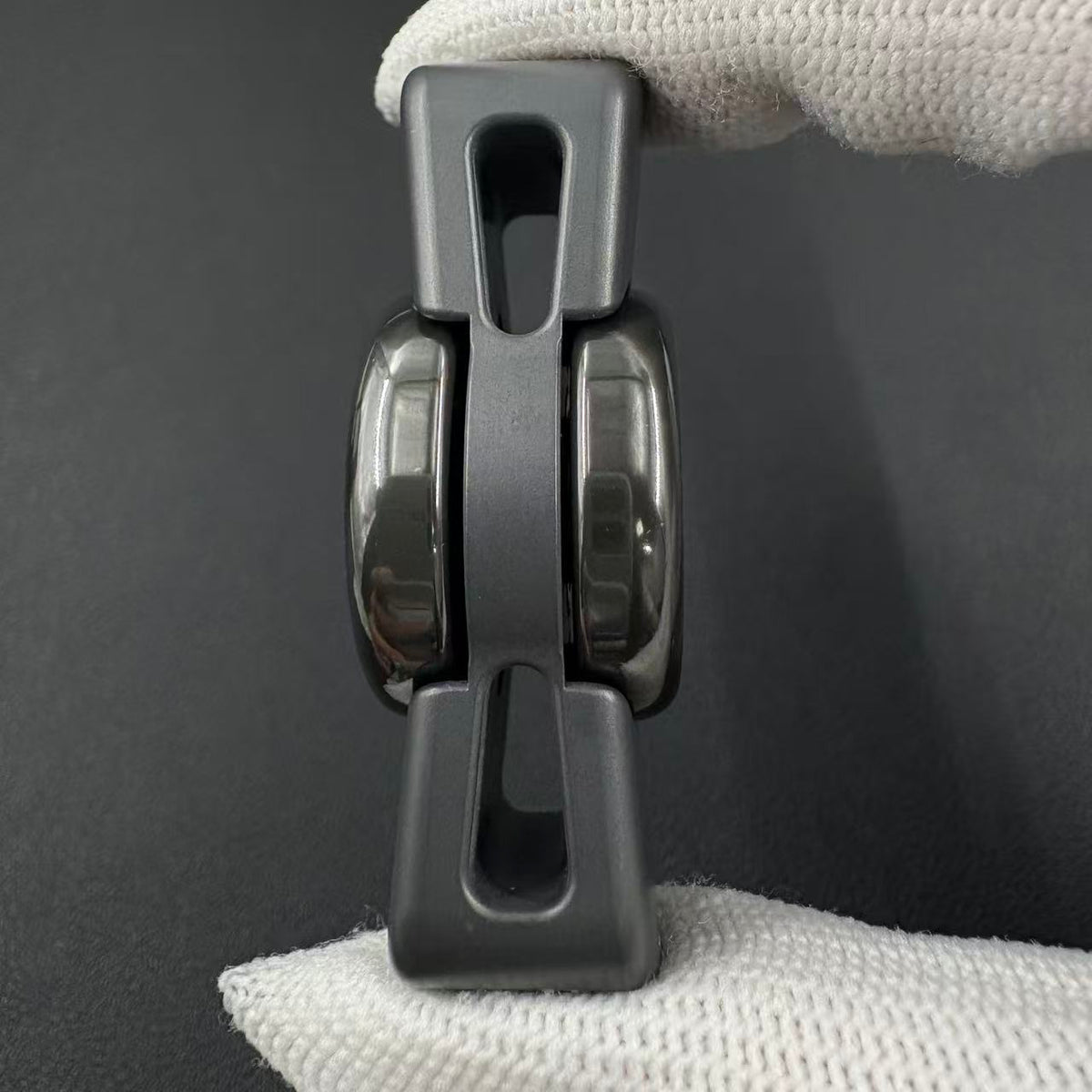 Floating Shadow Pro Zirconium