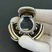 Three-Leaf Horizon Mega Stainless Steel