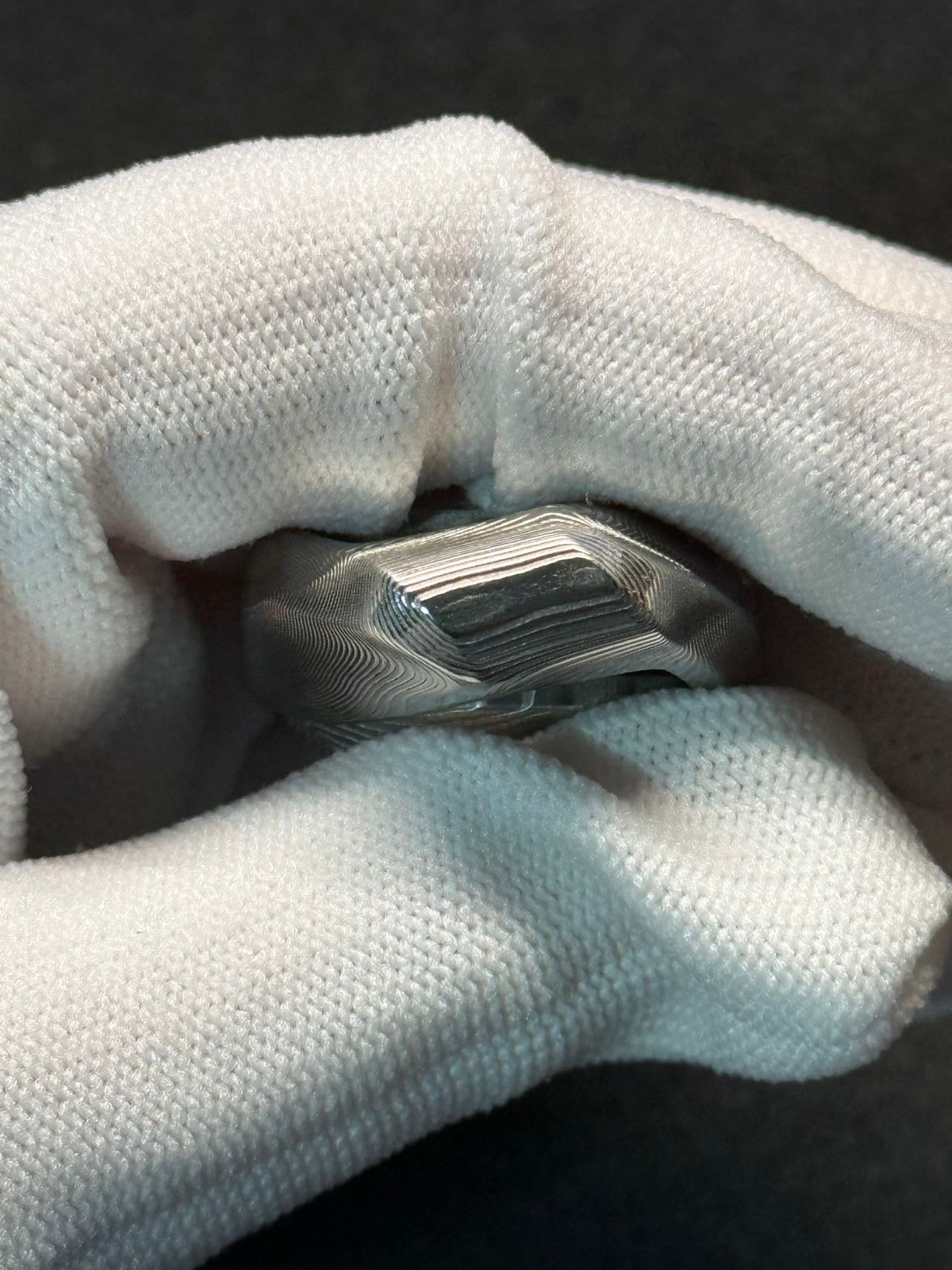 Er Niu Damasteel