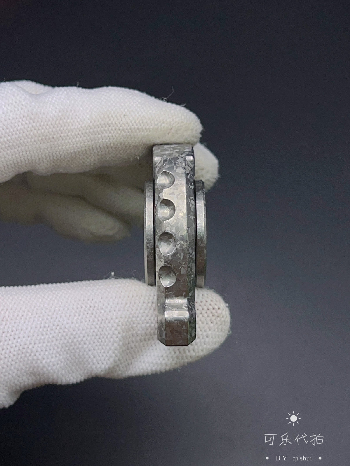 Lucky Horseshoe Crystallized Titanium