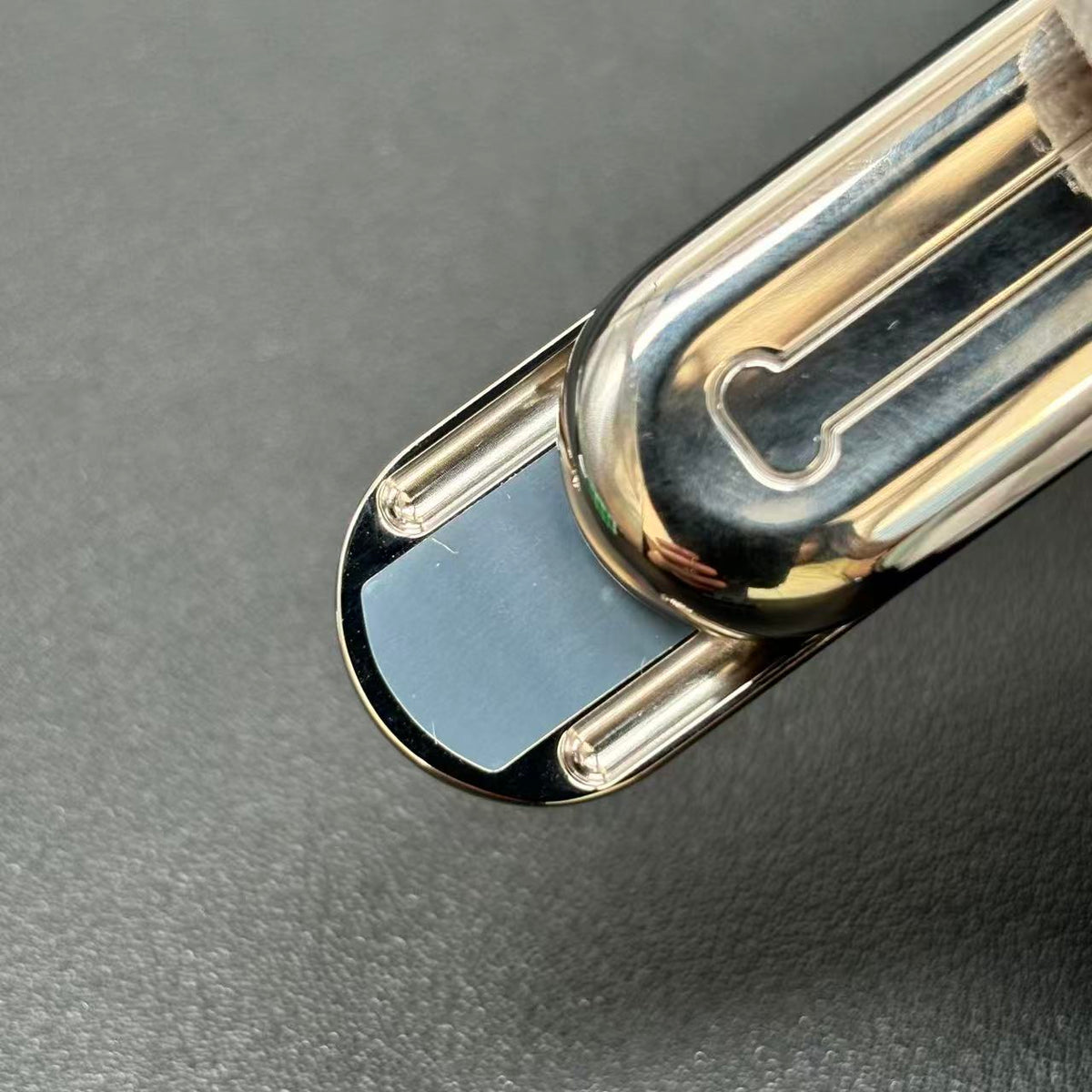 Floating Cloud Titanium Polished