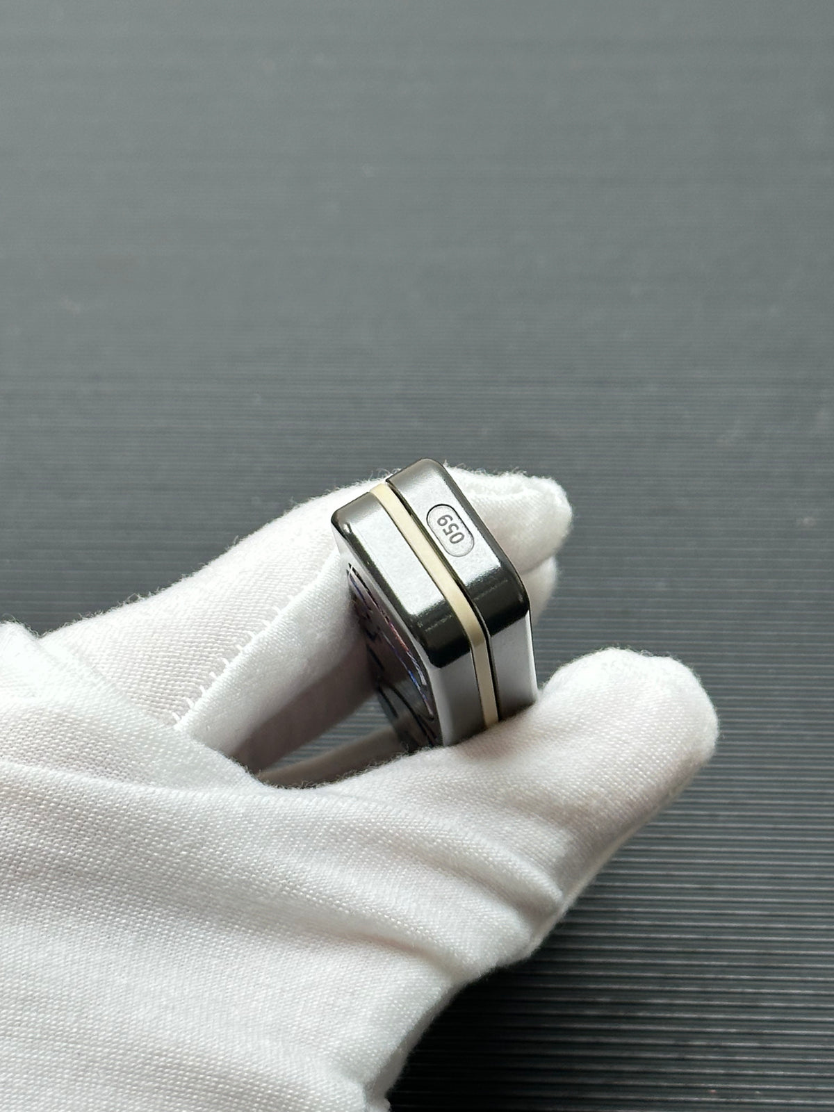 Snake Zirconium