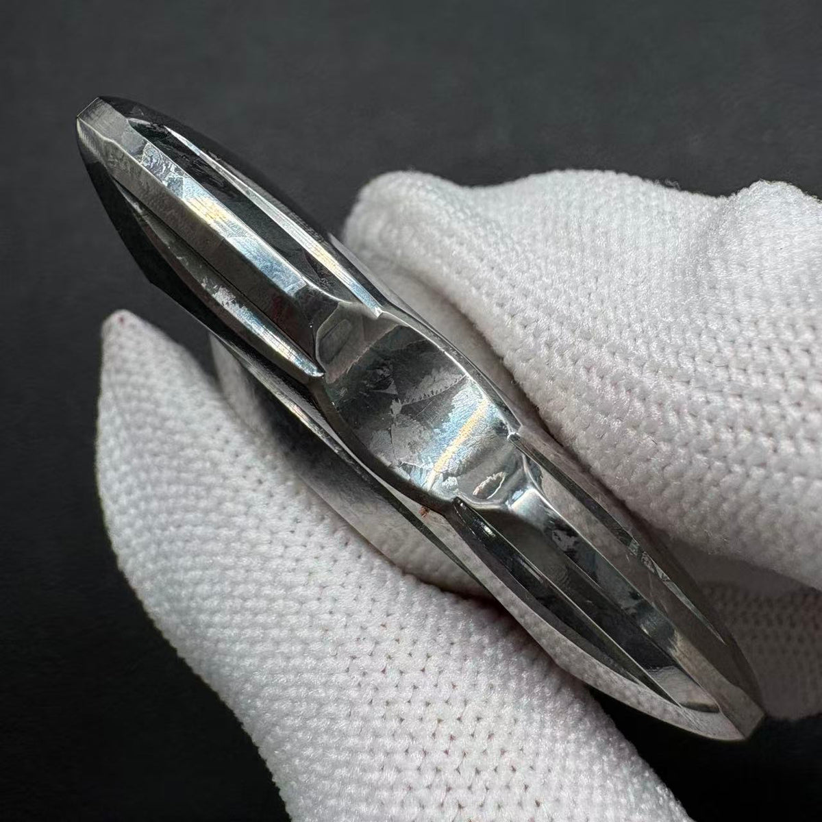 Siren Crystallized Titanium