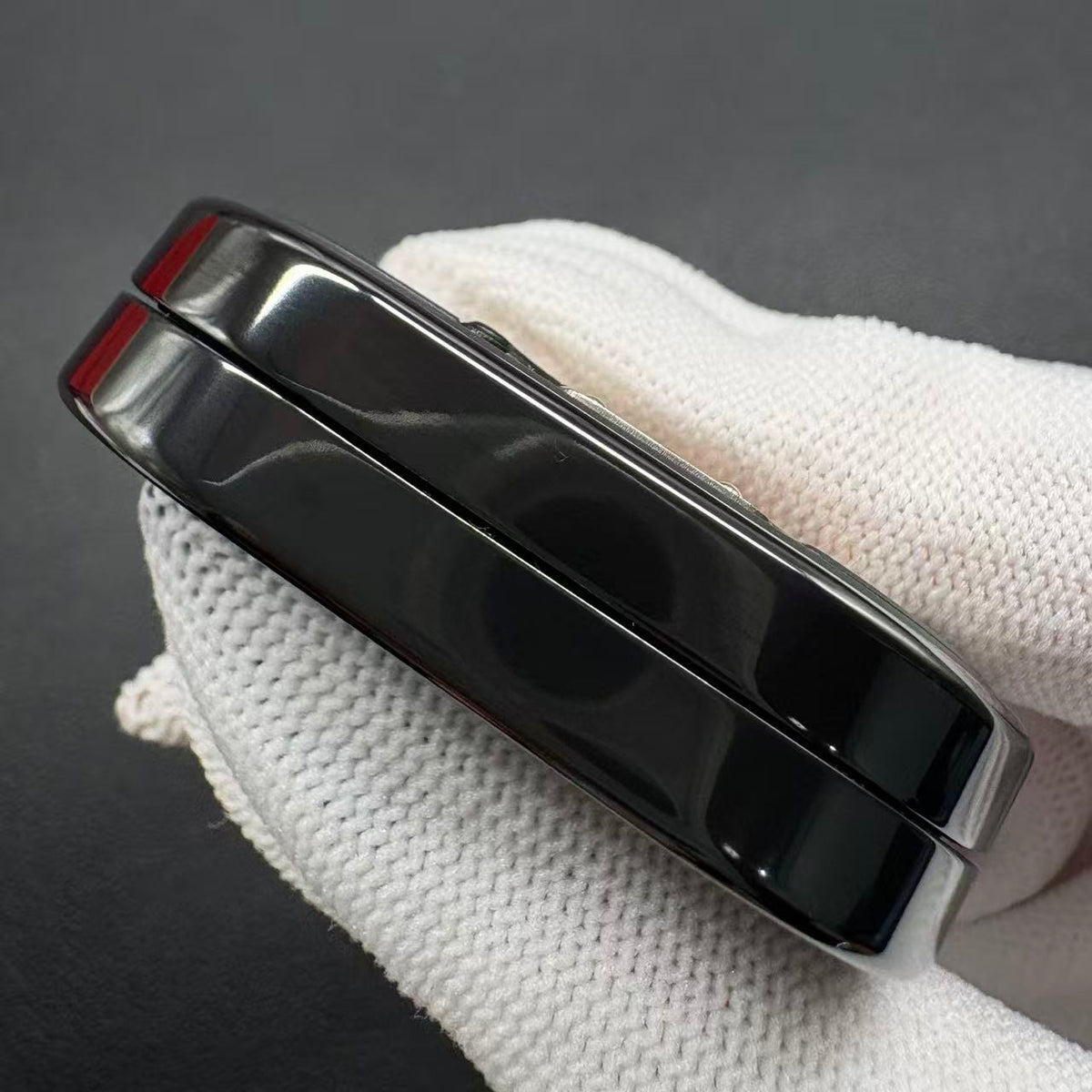 Groove Zirconium