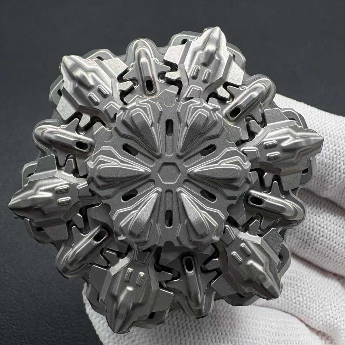 SEQUENCE EDC Dijiang Shell Opening Titanium