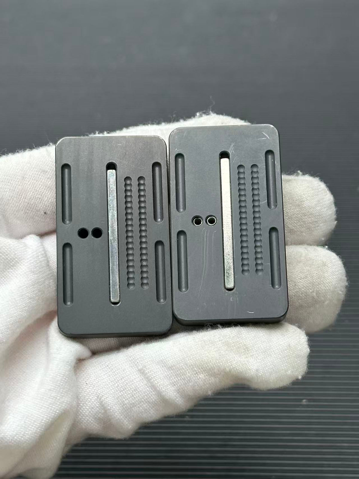 Mute Zirconium