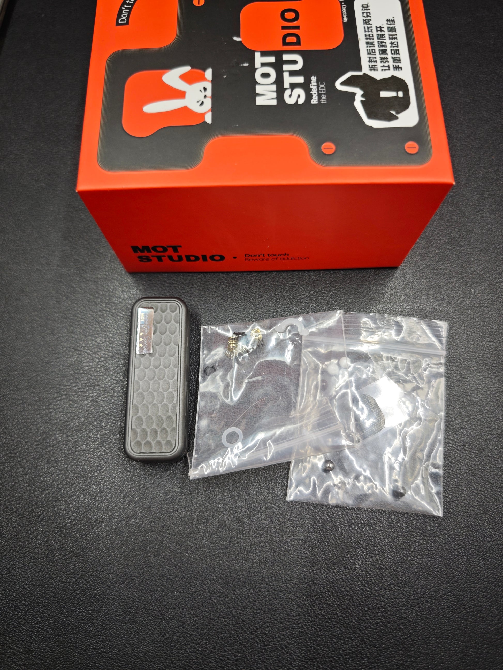 Feng Ling Zirconium