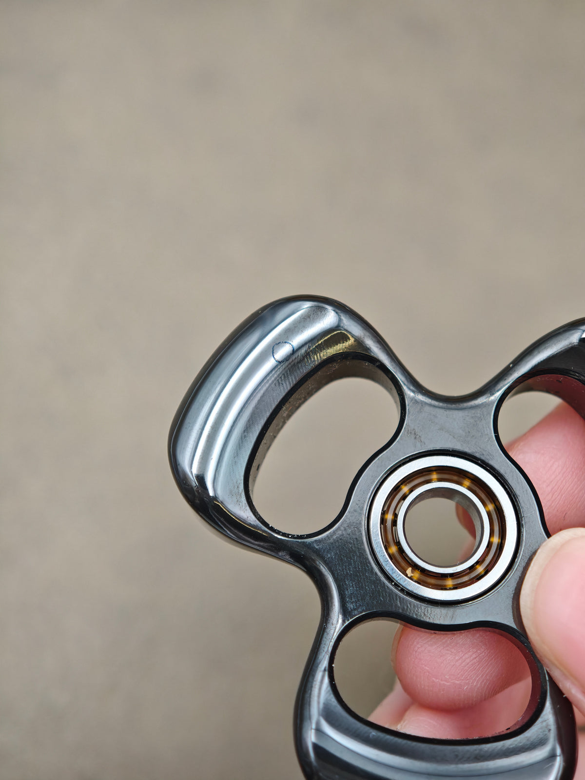 Three-Leaf Horizon Zirconium Polished