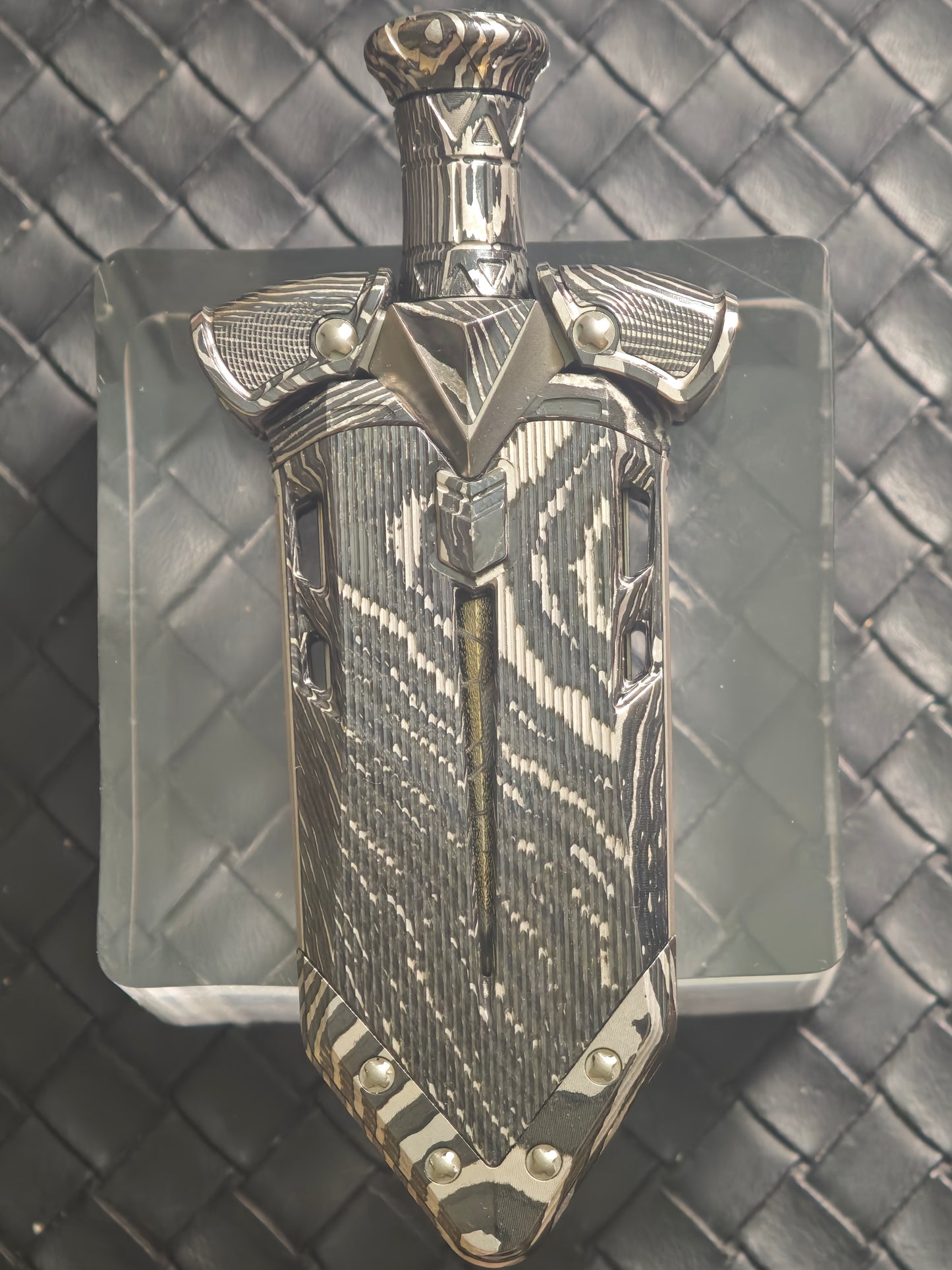 Ghost Lantern Lake Sword Zircuti