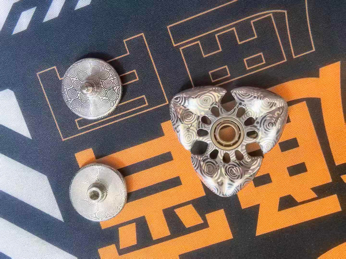 Fat Squid Damasteel Etched