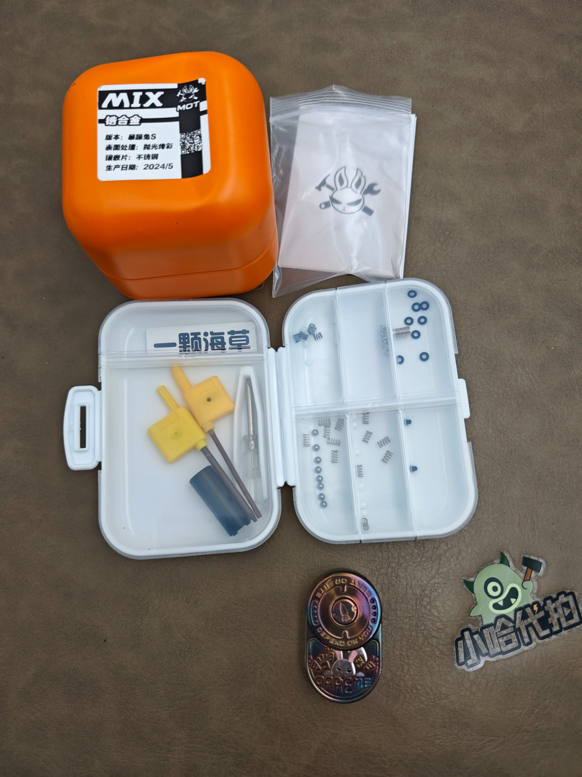 MIX Zirconium Oil Slick