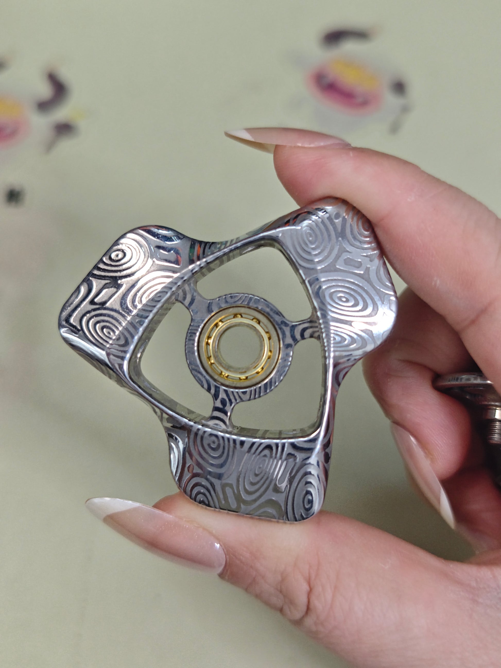 Phantom Dual Leaf Stainless Steel