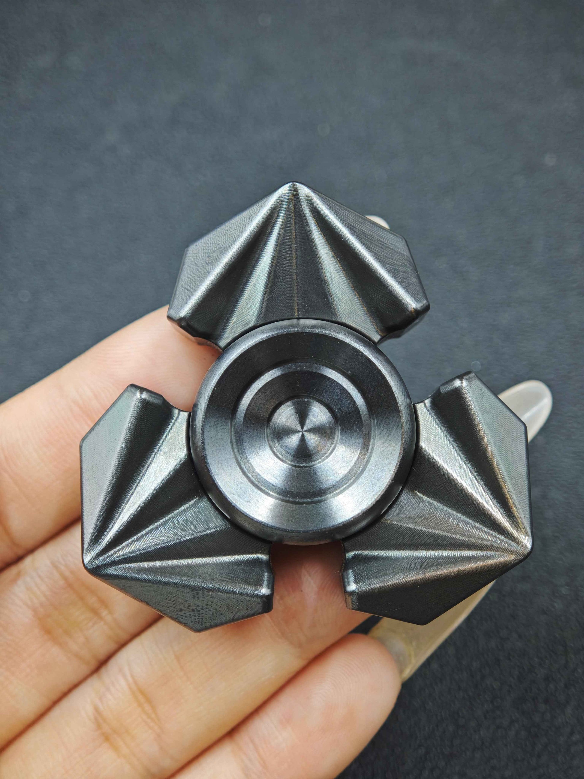 Tri-Leaf Crossbone Zirconium