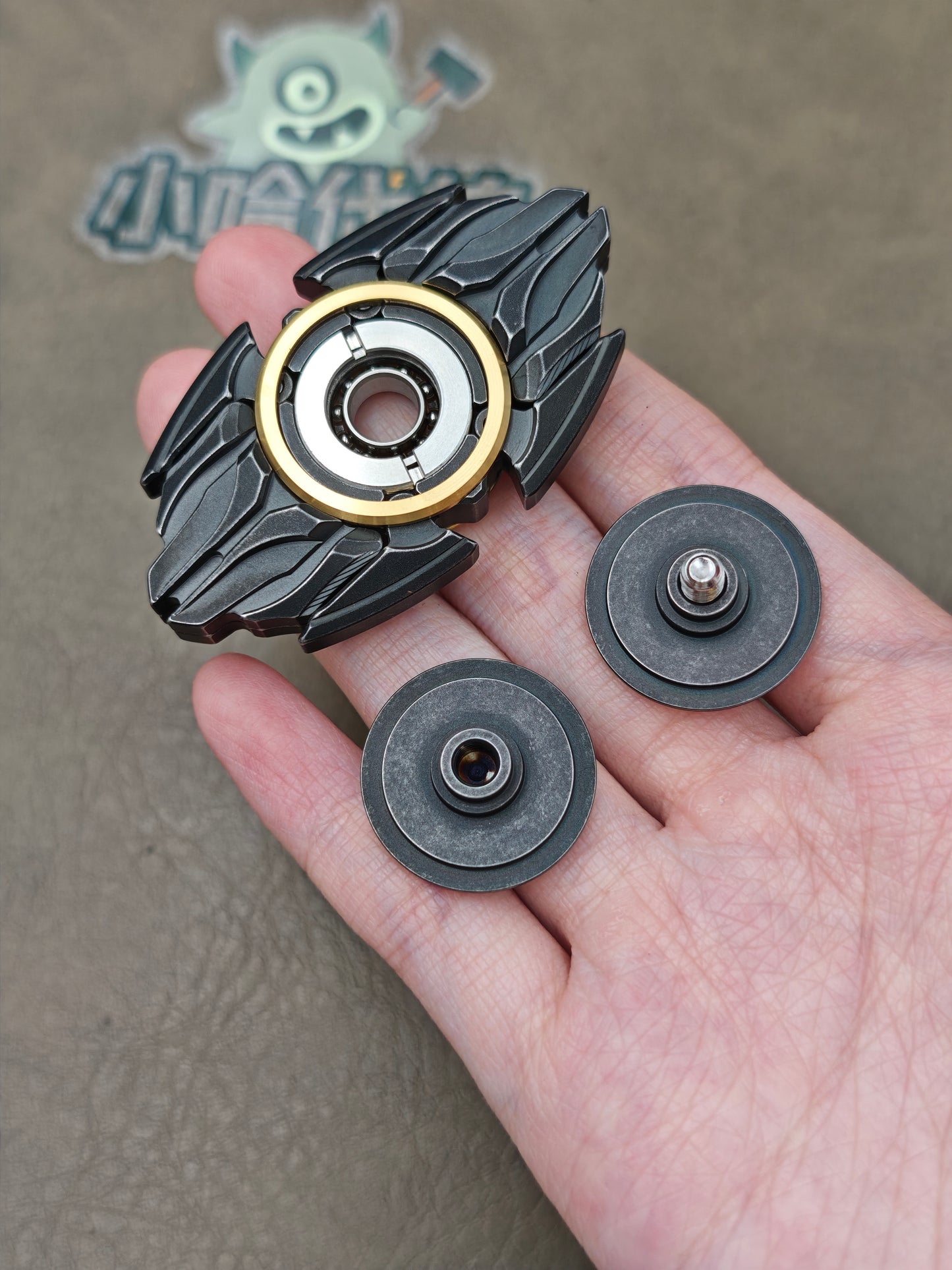 Dark Shell Opening Stainless Steel