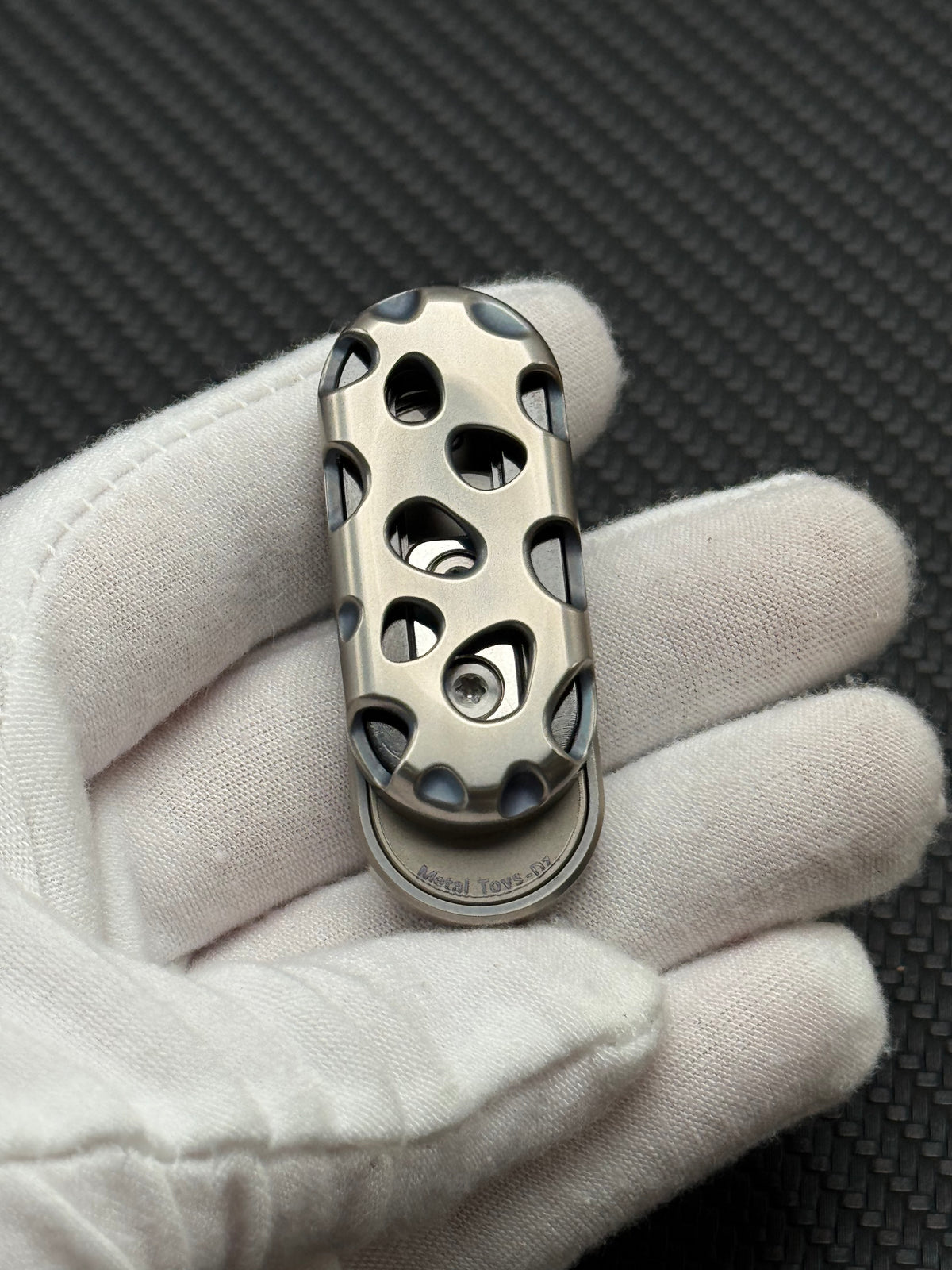 Top B Titanium