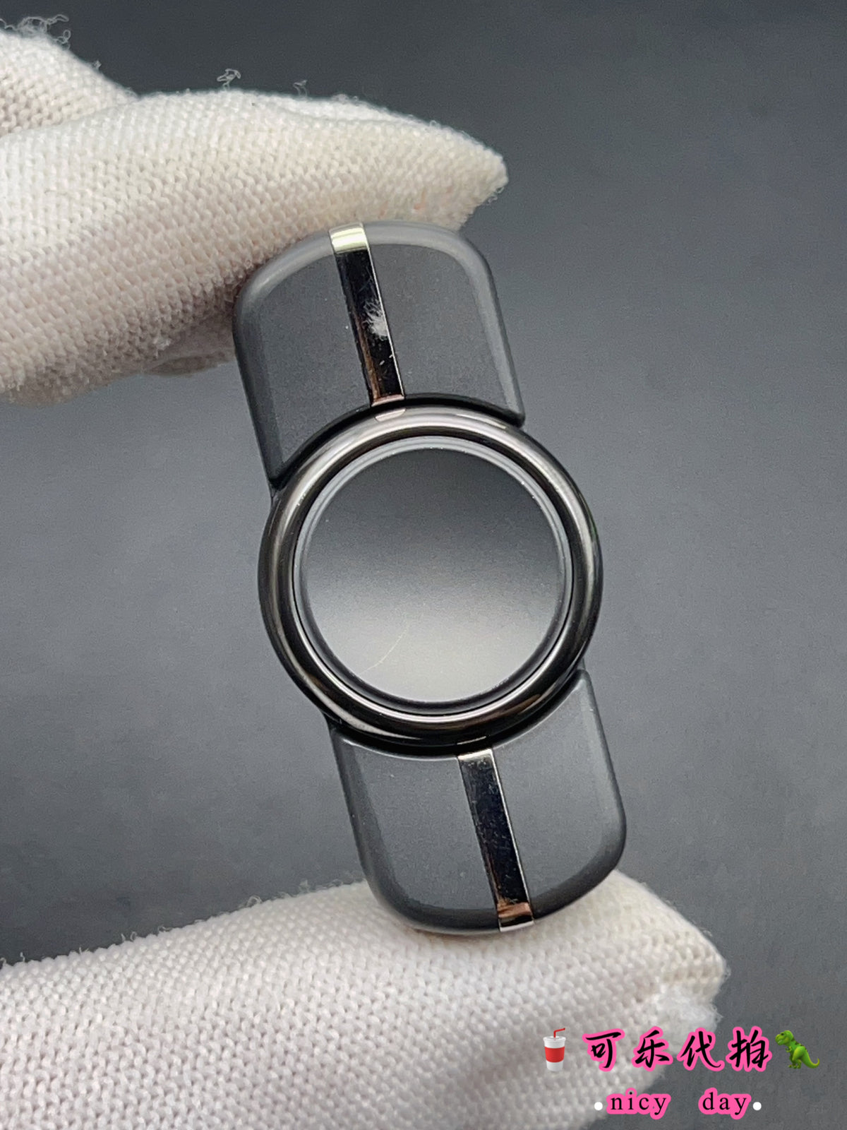 Floating Shadow Max Zirconium