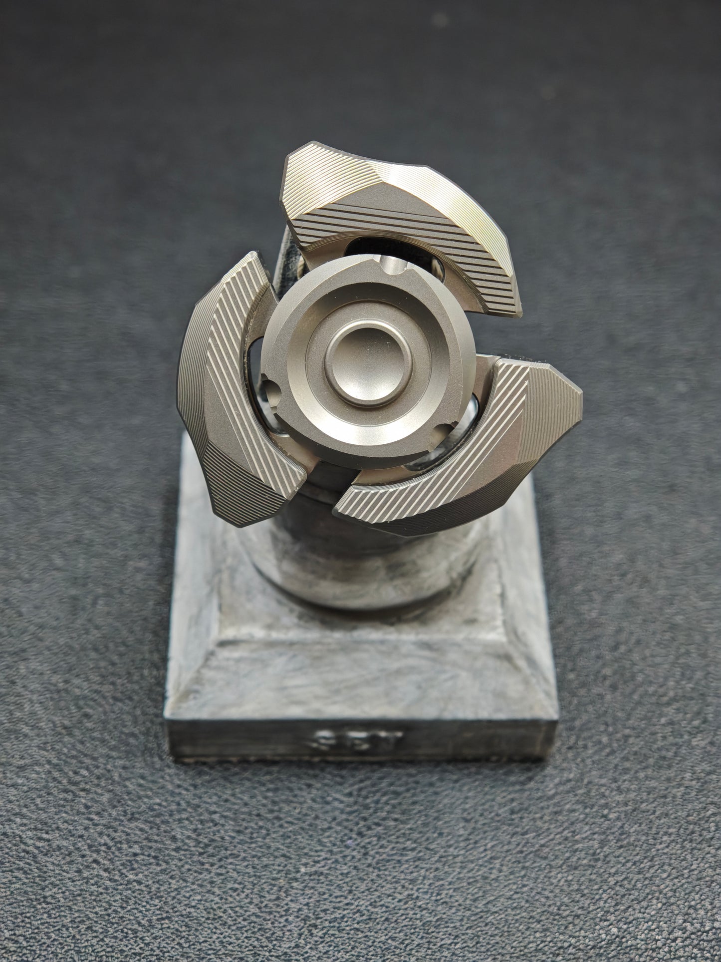 Spin Motion Titanium
