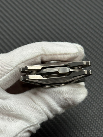 Manzala Titanium