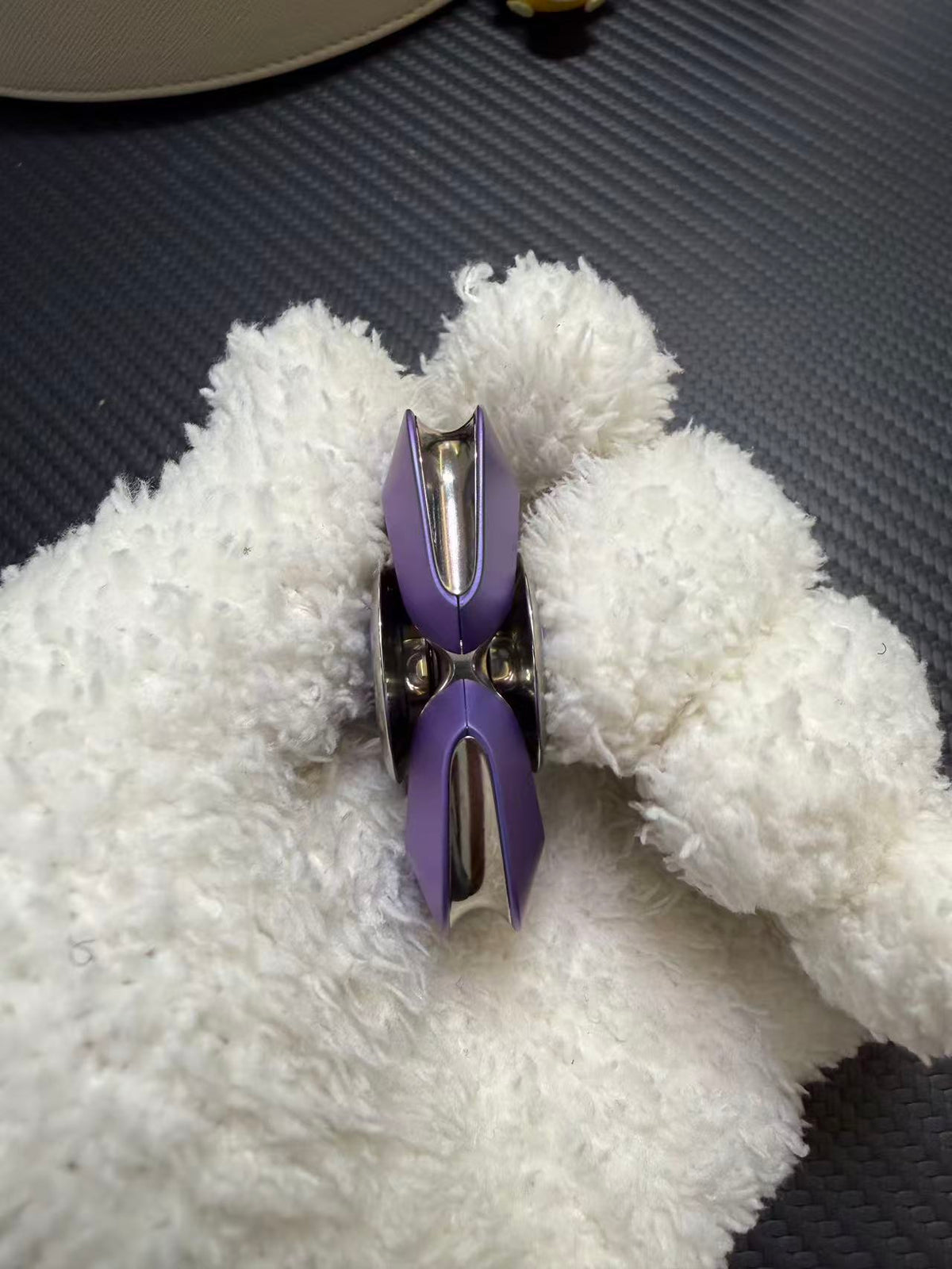 Lentic Titanium
