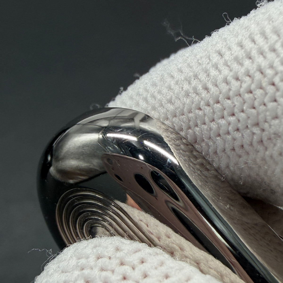 Floating Cloud Titanium Polished