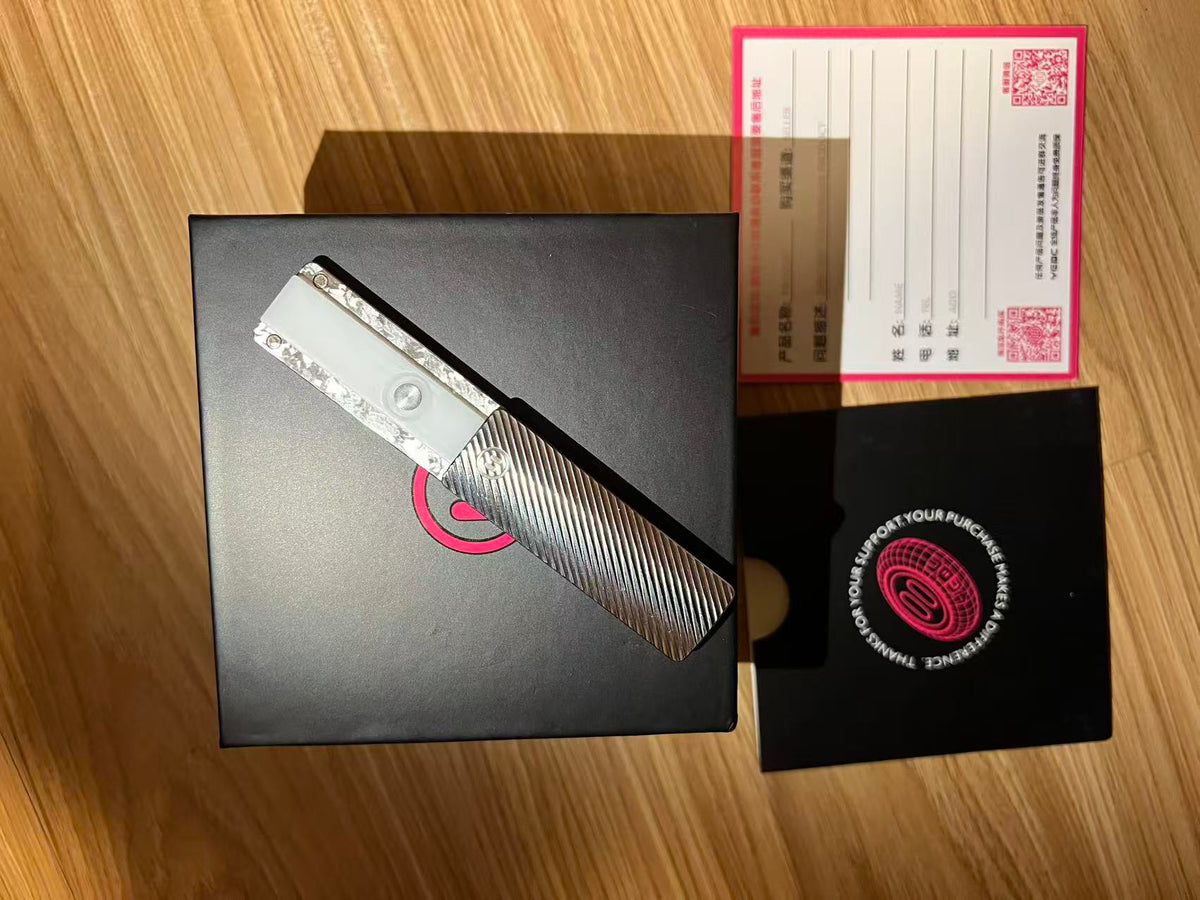 Ji Li 2.0 Titanium Color-Anodized Limited Edition