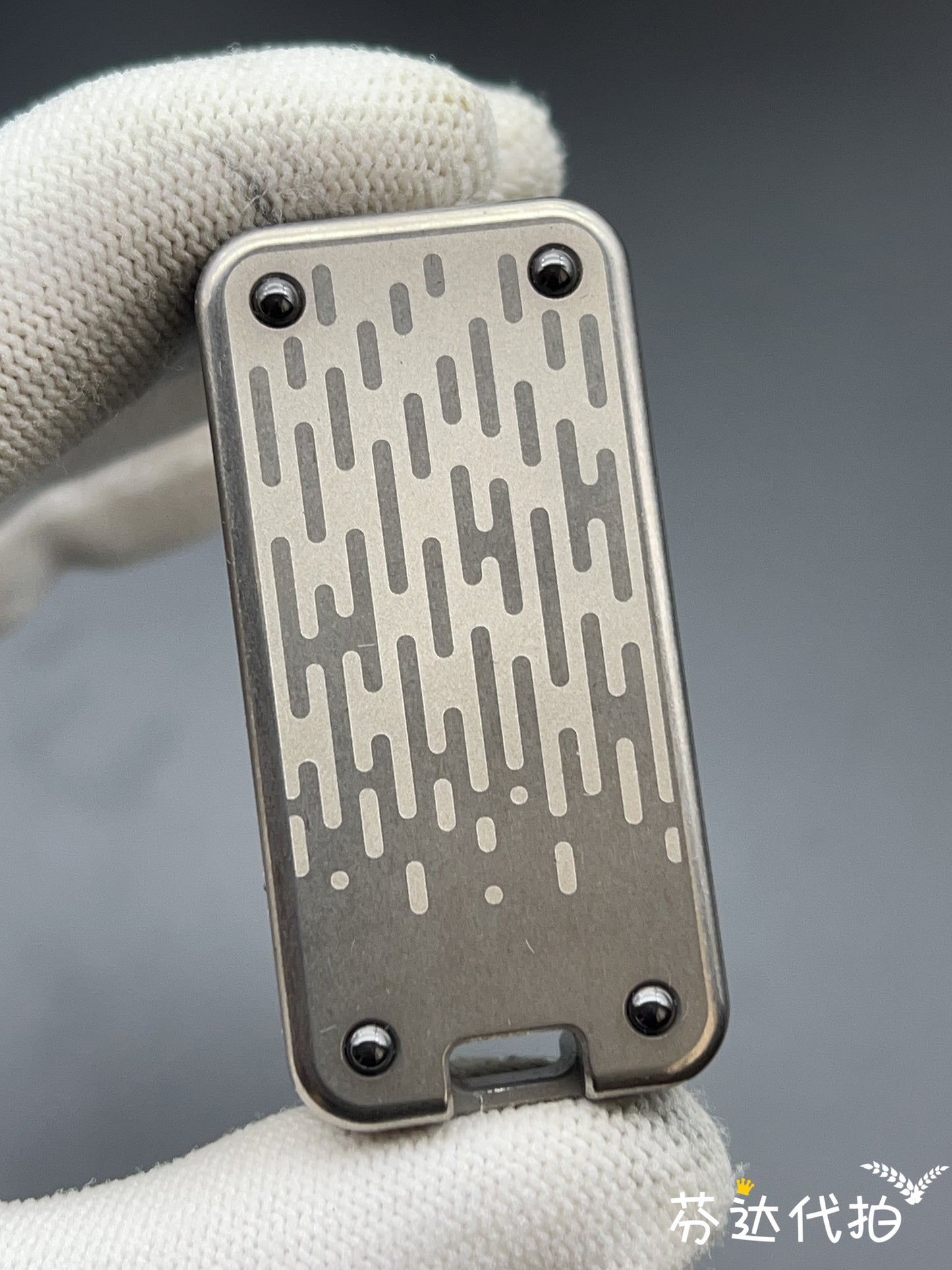 Pop Up Titanium