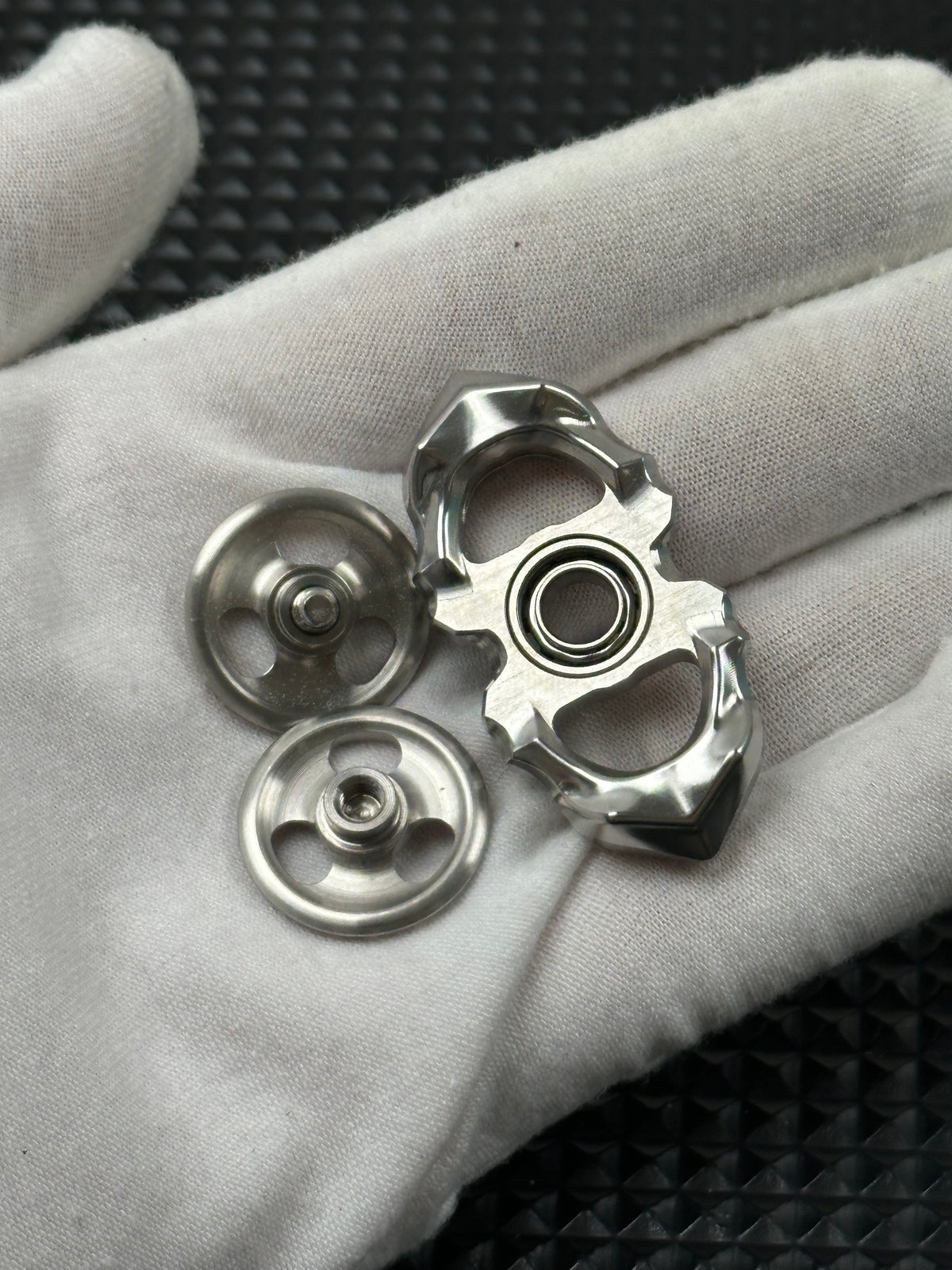 Thorns And Fog Stainless Steel Machine Finished