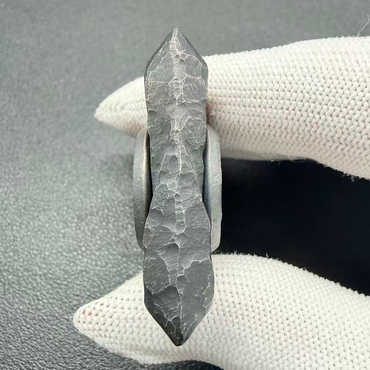 Ling Guang Tungsten Stone Textured