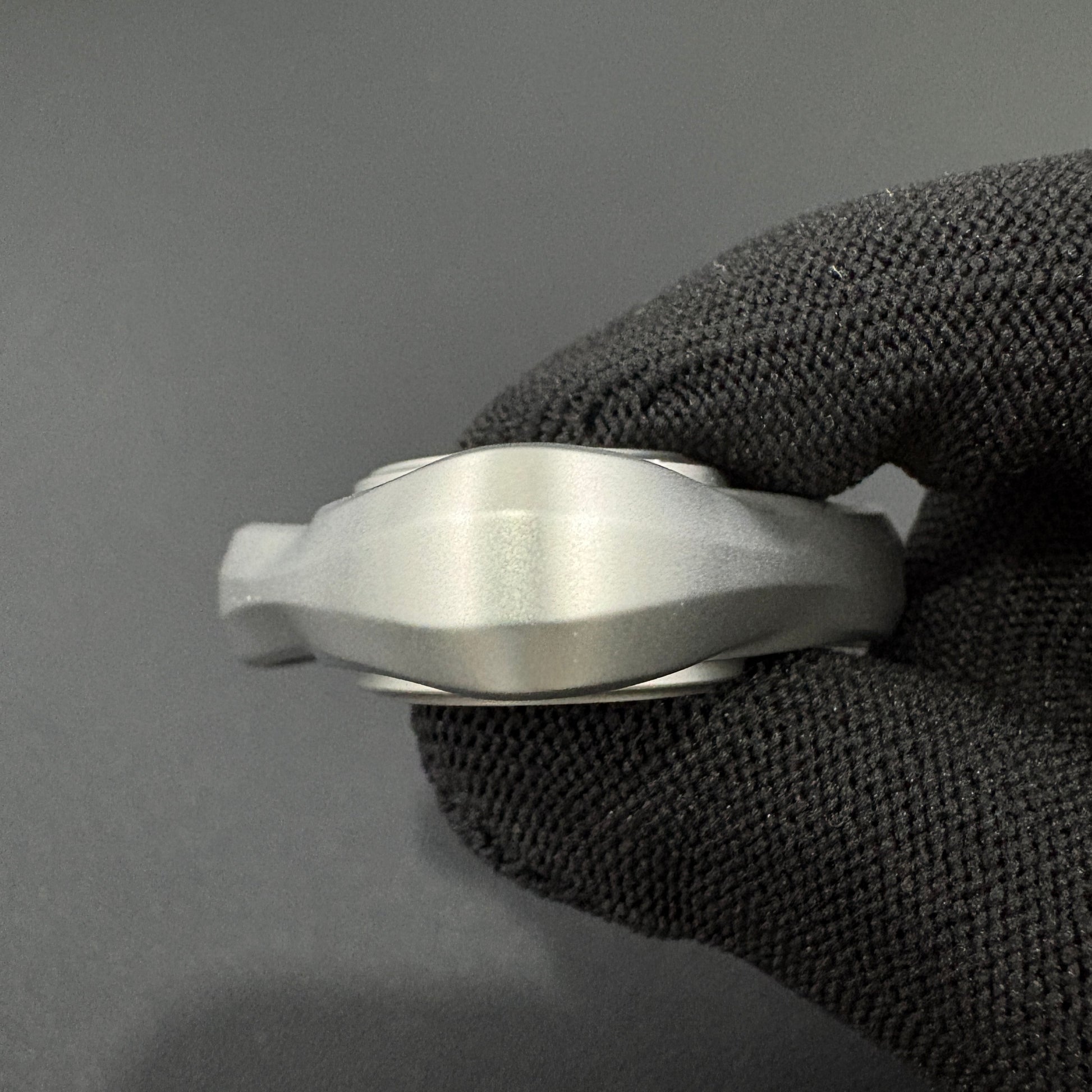 Loop Stratus Stainless Steel